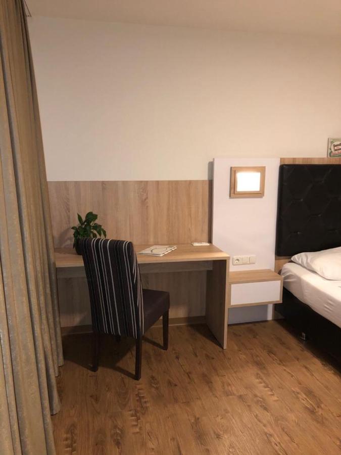 Gastehaus Penny Rooms N Hallein Extérieur photo