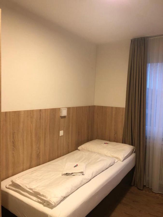 Gastehaus Penny Rooms N Hallein Extérieur photo